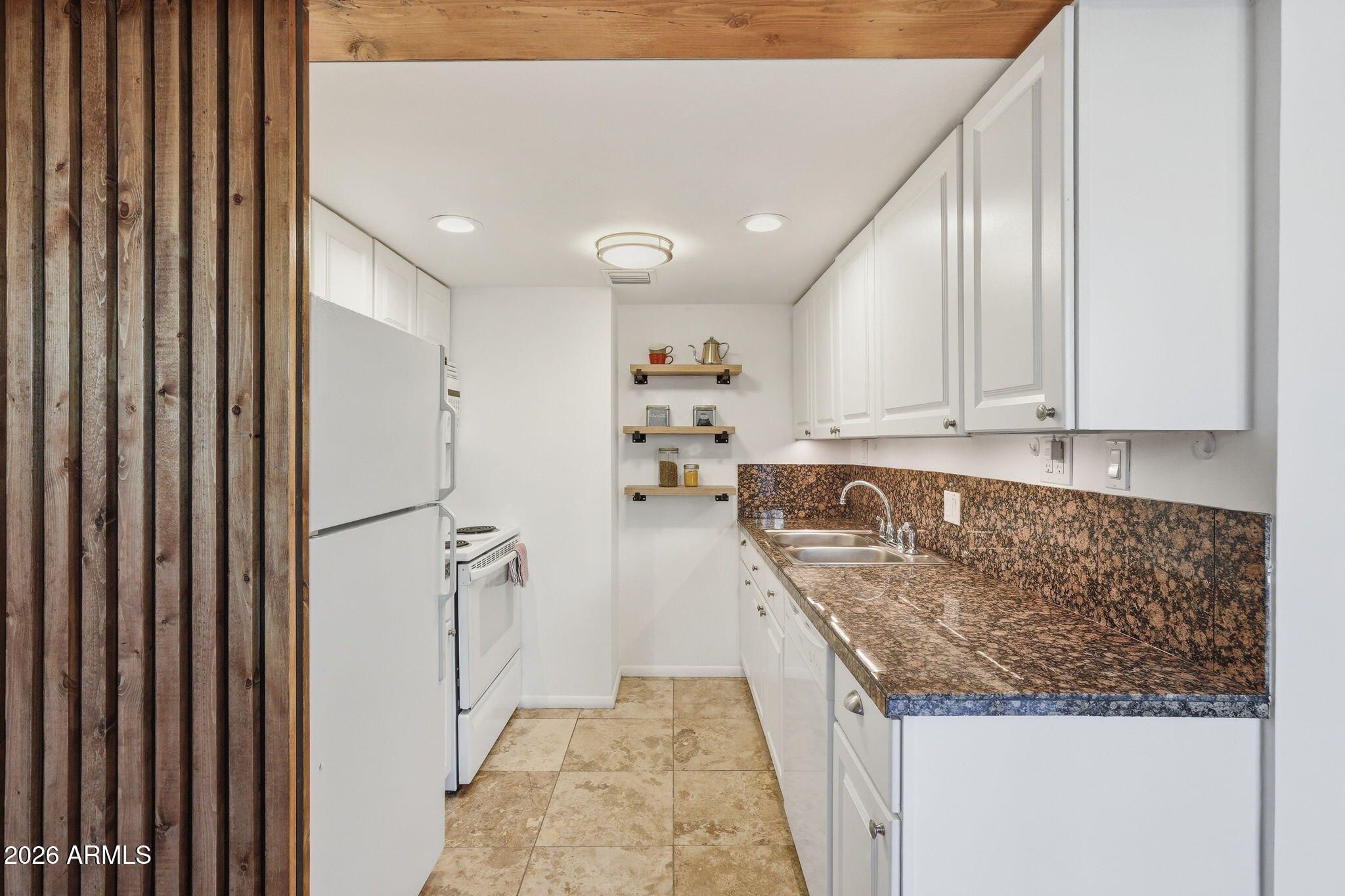 805 N 4th Avenue 101