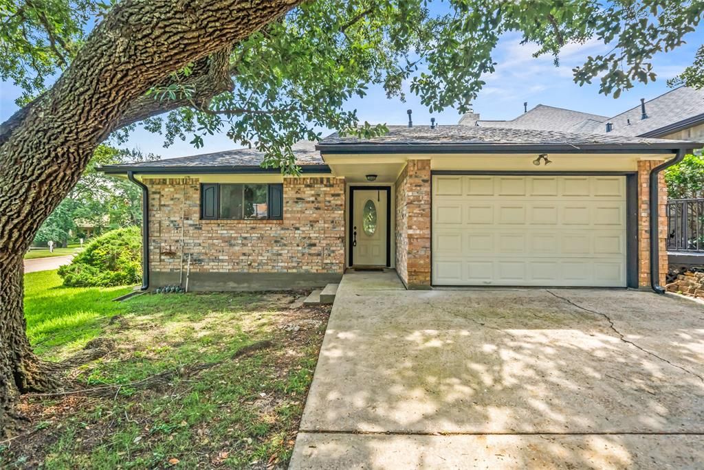101 Fairway View Lane