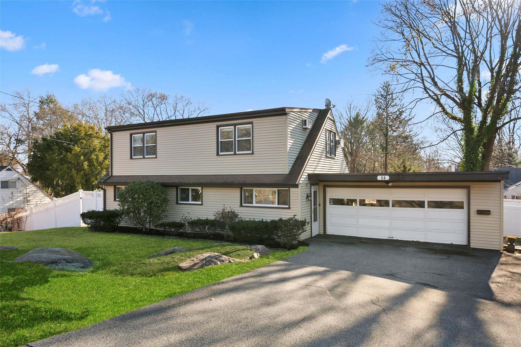 14 Sunset Road