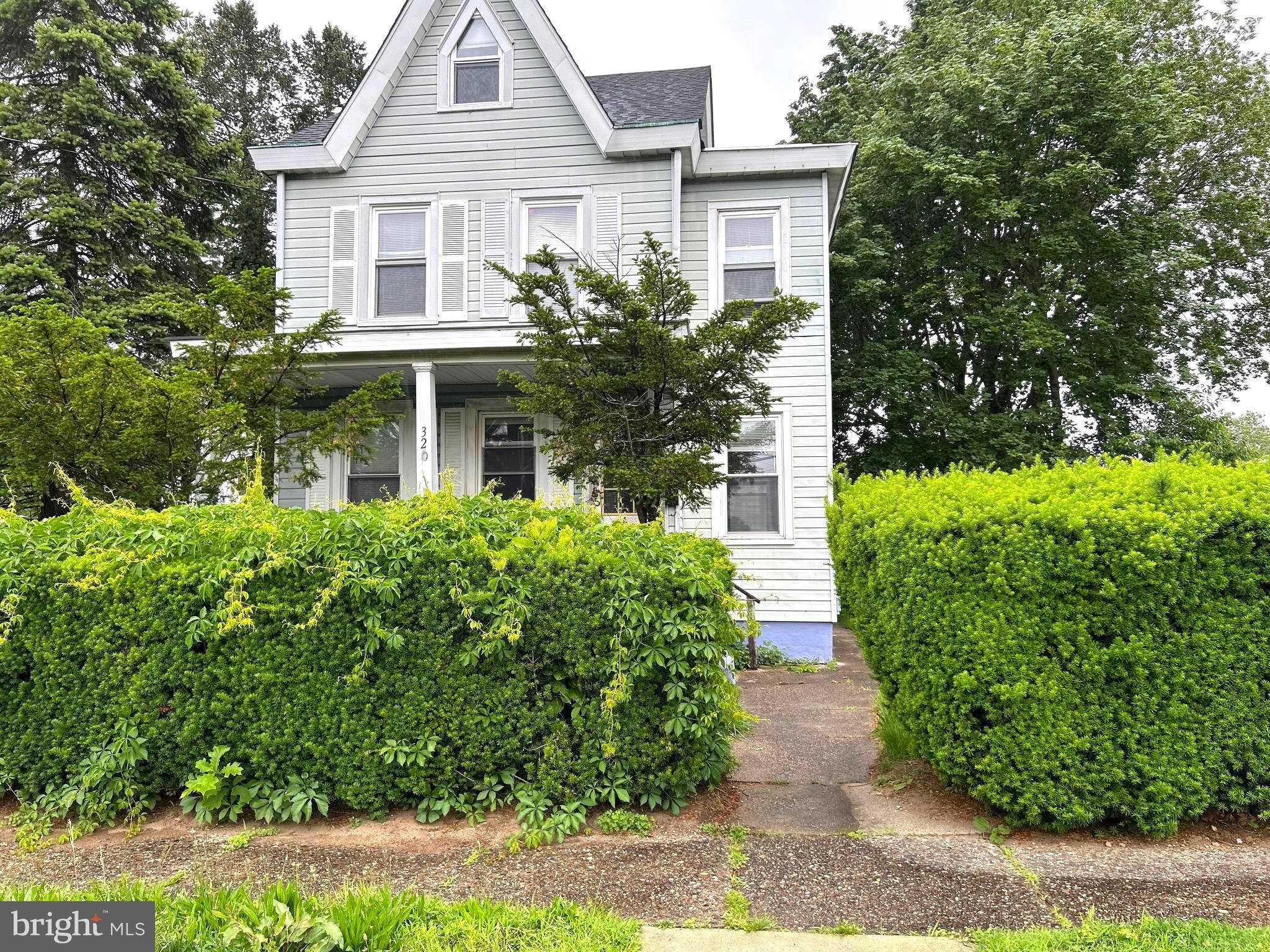 320 Magnolia Street