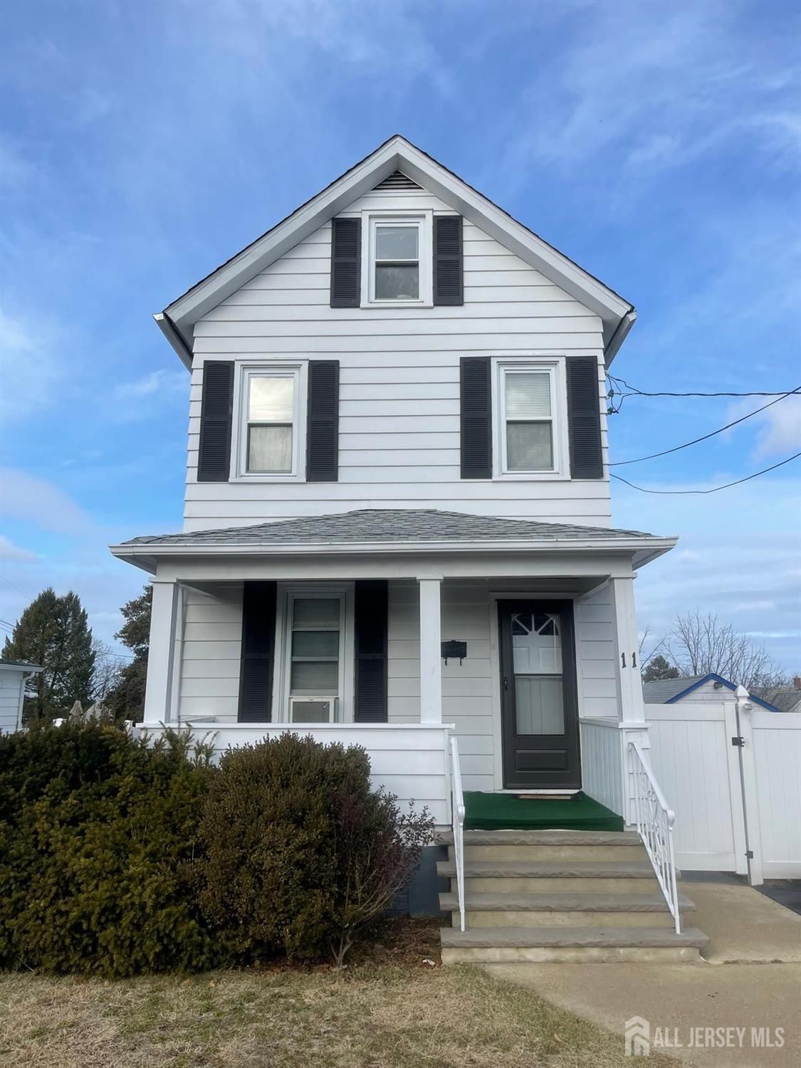11 Idlewild Avenue