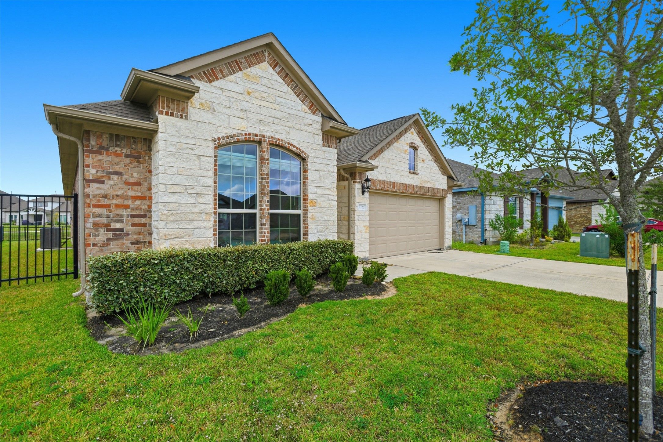 2725 Arbor Edge Crossing