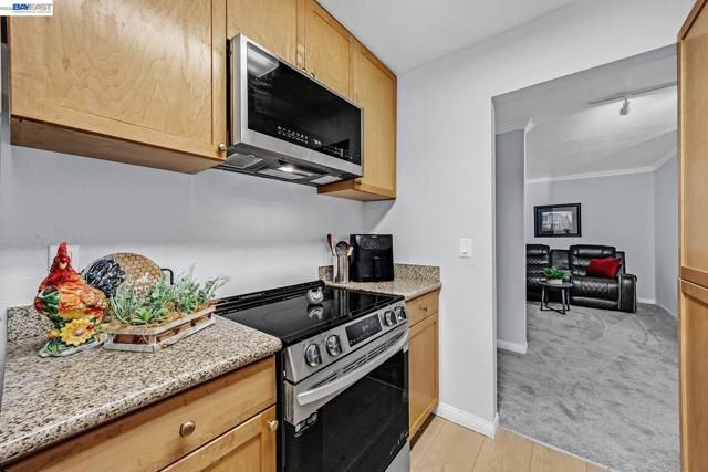 1087 Murrieta Blvd 242