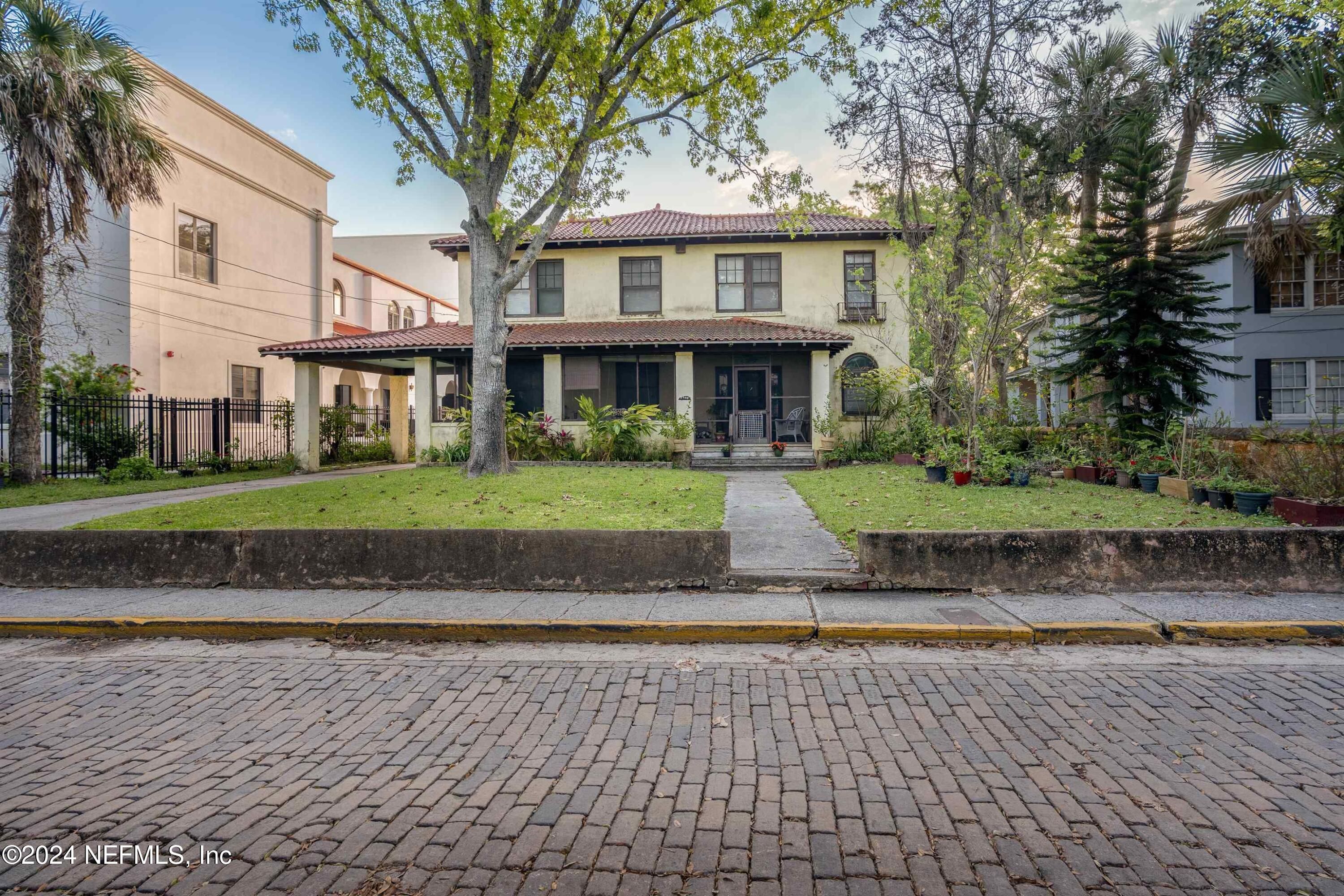 271 St George Street