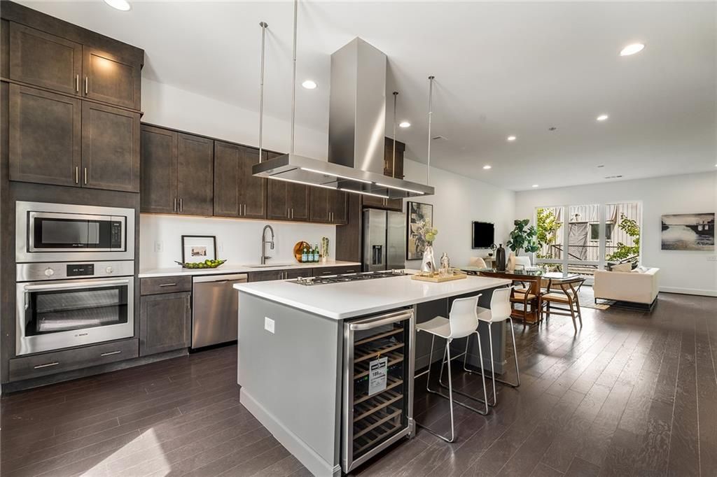 241 Maynard Terrace Se 22