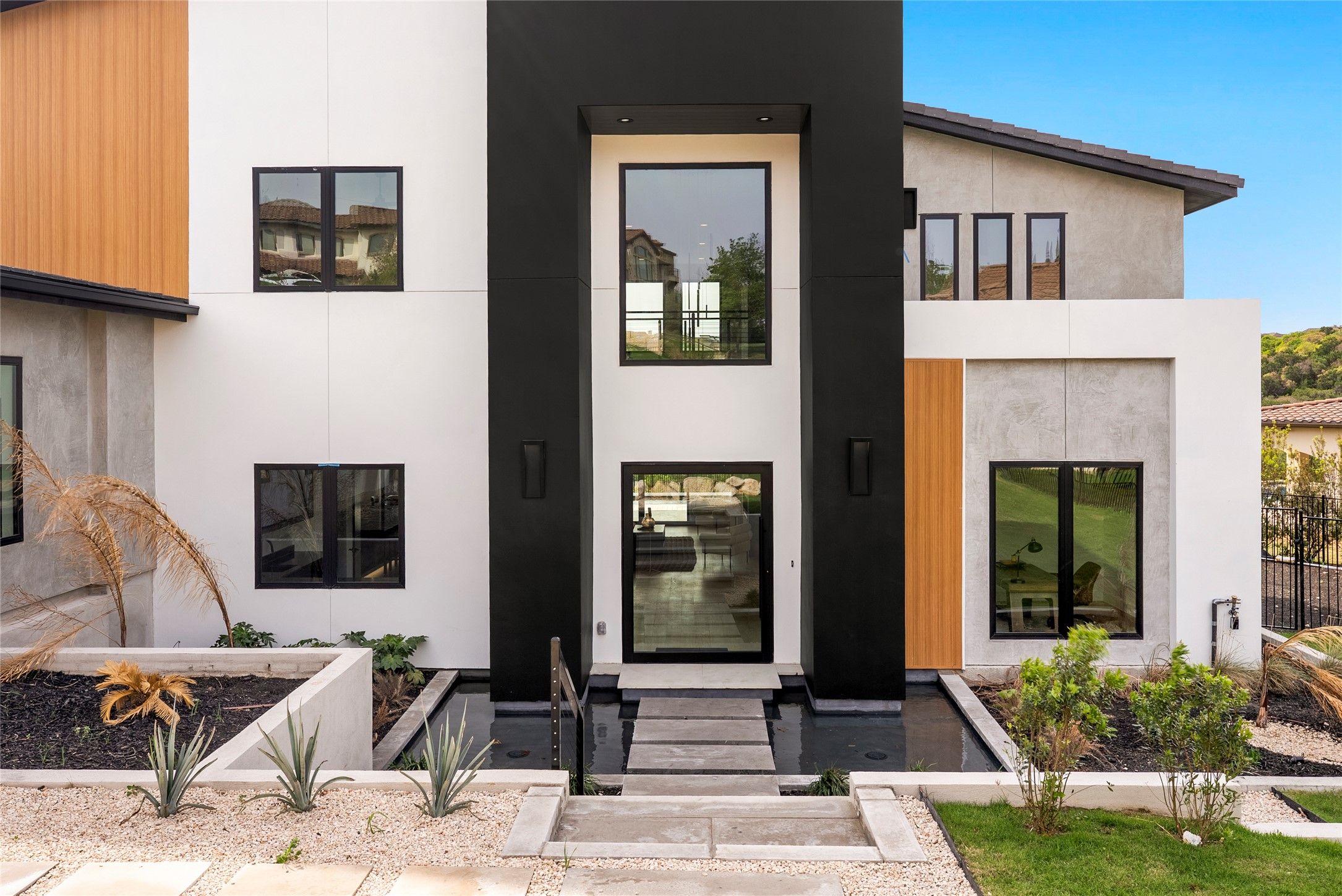 105 Canyon Turn Trail