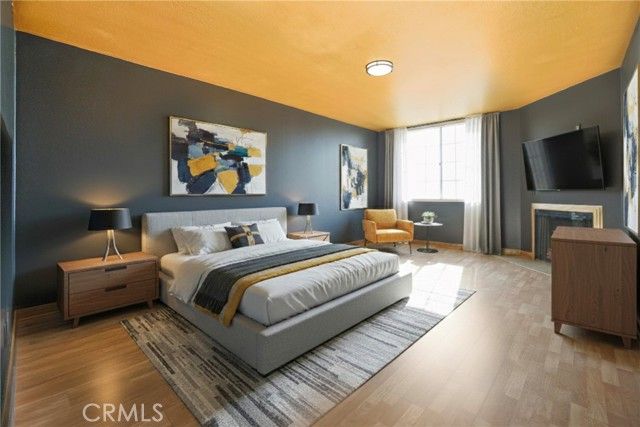 1129 Larrabee Street 10