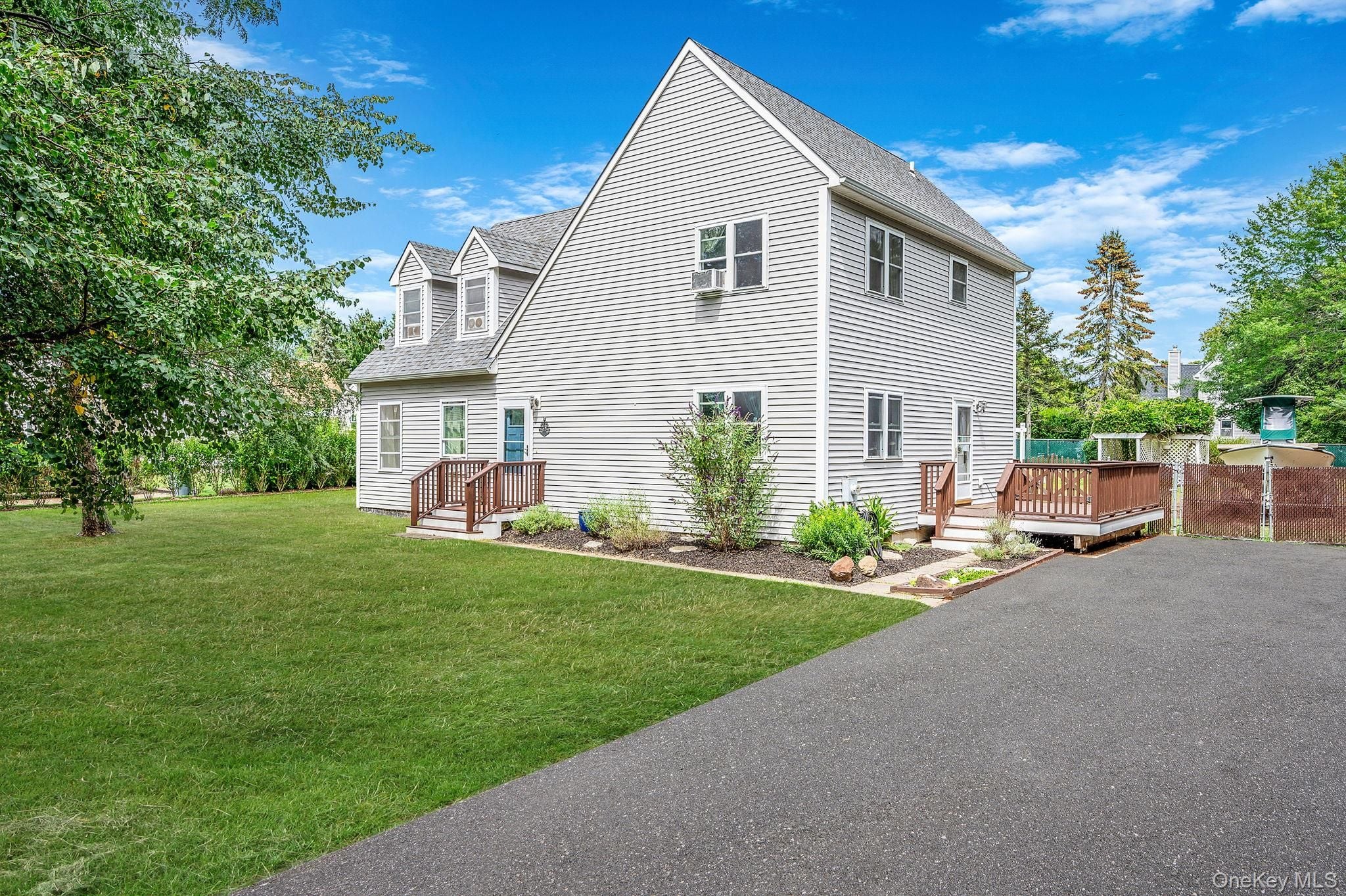 192 Arrowhead Avenue