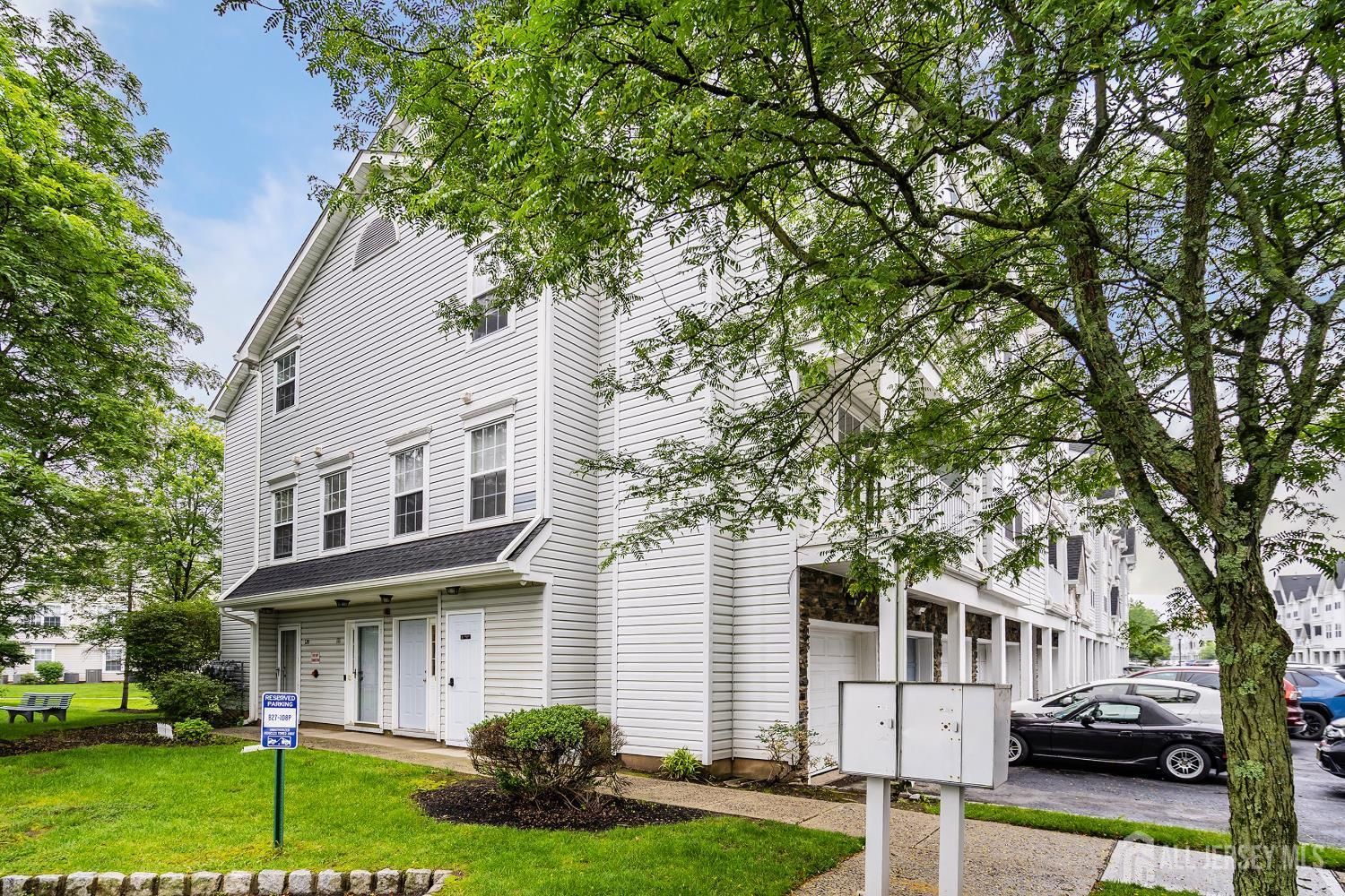 116 Prestwick Way